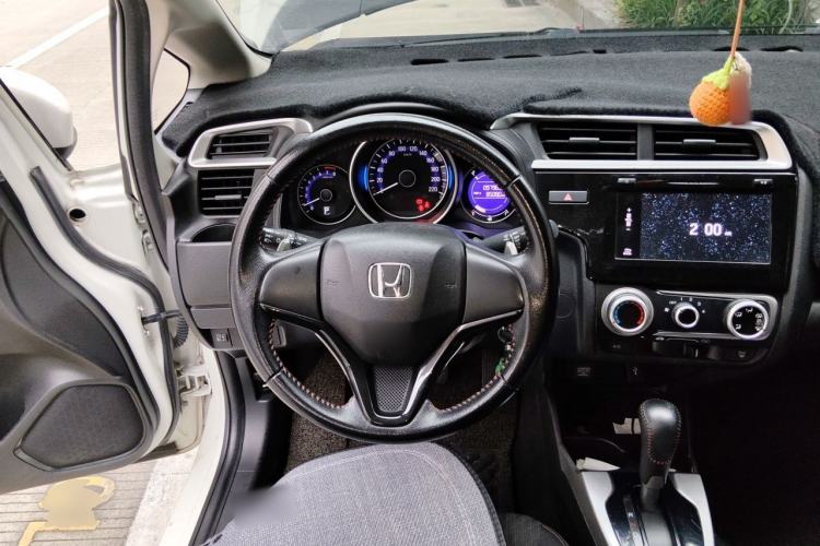 Used Honda Fit 2018 1.5L CVT Trendy Run+ Edition Steering Wheel