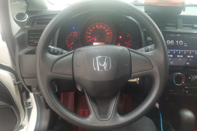 Used Honda Fit 2018 1.5L CVT Comfort Sunroof Version Steering Wheel