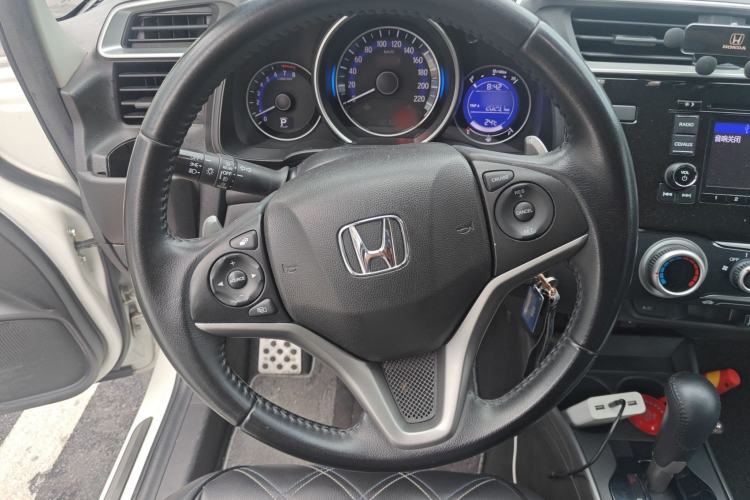 Used Honda Fit 2018 1.5L CVT Trendy Run+ Edition Steering Wheel