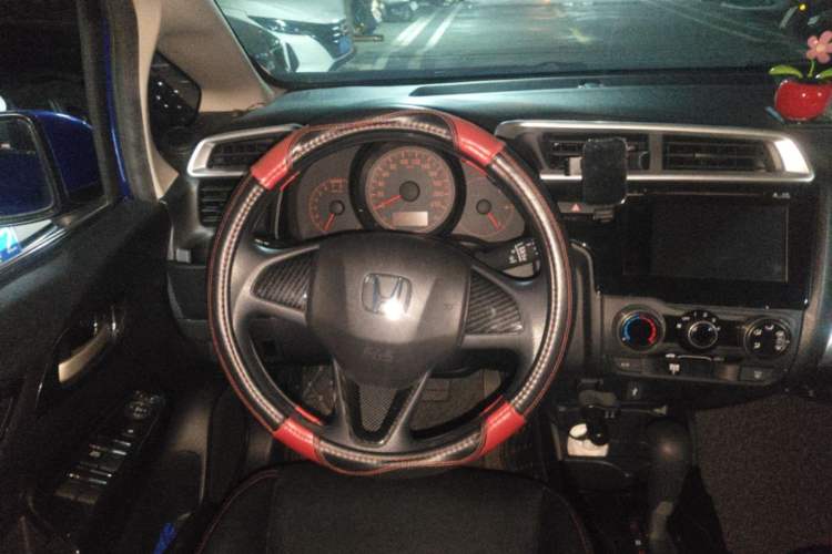 Used Honda Fit 2018 1.5L CVT Comfort Sunroof Version Steering Wheel