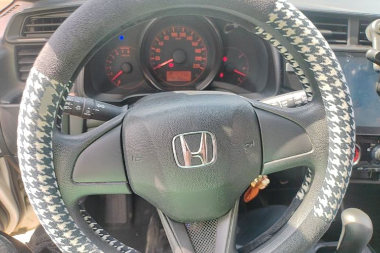 Used Honda Fit 2018 1.5L CVT Comfort Sunroof Version Steering Wheel