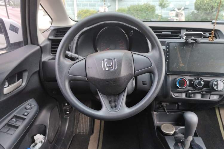 Used Honda Fit 2018 1.5L CVT Comfort Sunroof Version Steering Wheel