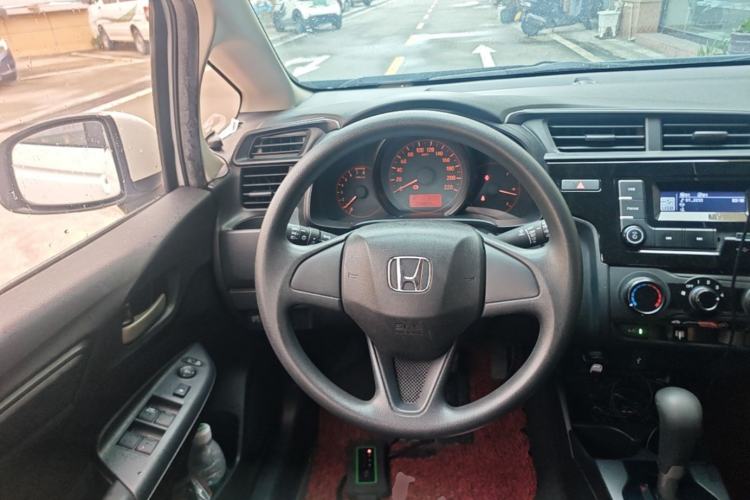 Used Honda Fit 2018 1.5L CVT Comfort Sunroof Version Steering Wheel