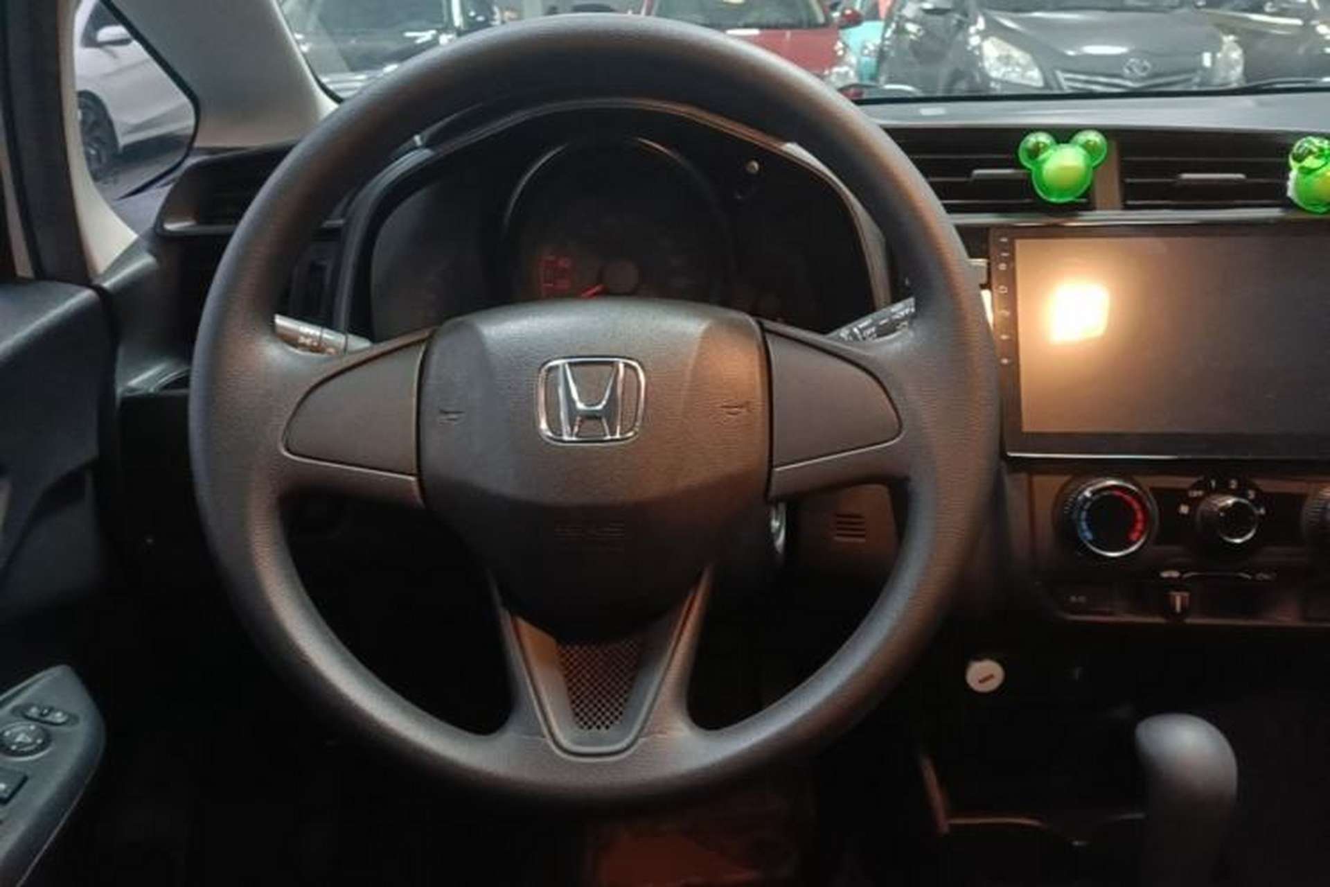 Used Honda Fit 2018 1.5L CVT Comfort Sunroof Version Steering Wheel