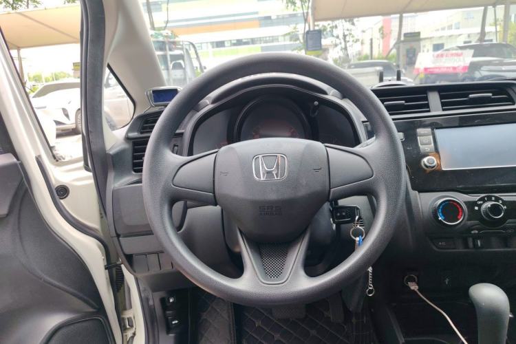 Used Honda Fit 2018 1.5L CVT Comfort Sunroof Version Steering Wheel