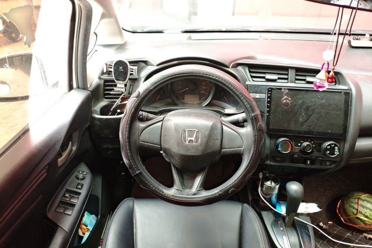 Used Honda Fit 2018 1.5L CVT Comfort Sunroof Version Steering Wheel