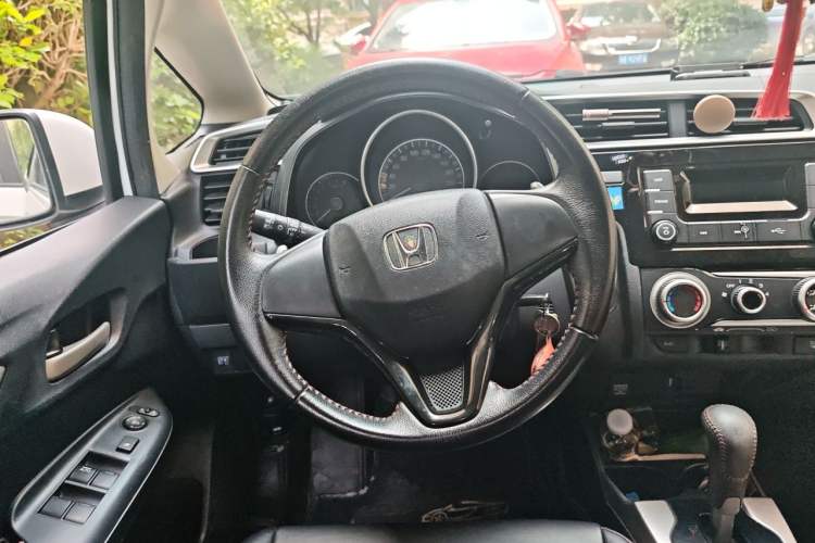 Used Honda Fit 2018 1.5L CVT Trendy Run+ Edition Steering Wheel