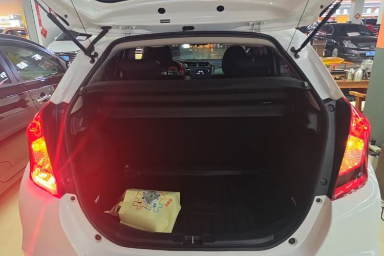 Used Honda Fit 2018 1.5L CVT Comfort Version Trunk
