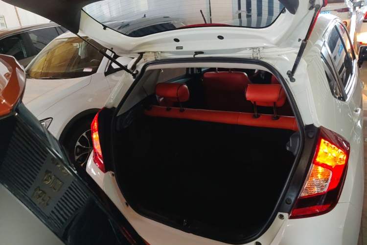 Used Honda Fit 2018 1.5L CVT Comfort Sunroof Version Trunk