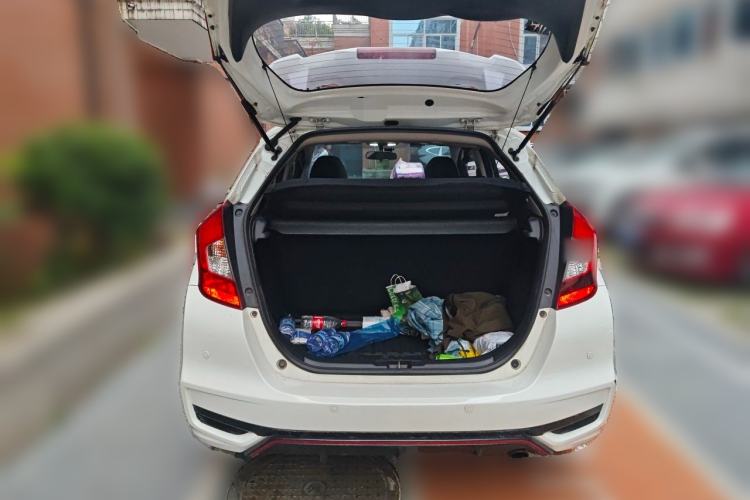 Used Honda Fit 2018 1.5L CVT Trendy Run+ Edition Trunk