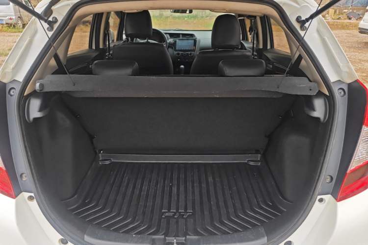 Used Honda Fit 2018 1.5L CVT Comfort Sunroof Version Trunk