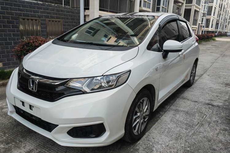 Used Honda Fit 2018 1.5L CVT Comfort Sunroof Version Guazi used car, China used car export, Used car for sale, Used  cars, Cheapest cars for sale