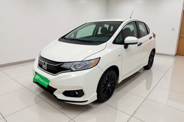 Ojetý Honda Fit 2018 1.5L CVT Trendy Sports Edition Guazi used car, China used car export, Used car for sale, Used  cars, Cheapest cars for sale