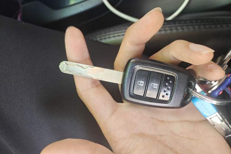 Used Honda Fit 2018 1.5L CVT Comfort Sunroof Version Vehicle Key