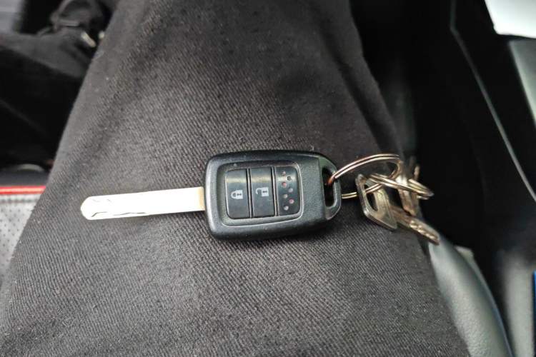 Used Honda Fit 2018 1.5L CVT Comfort Sunroof Version Vehicle Key