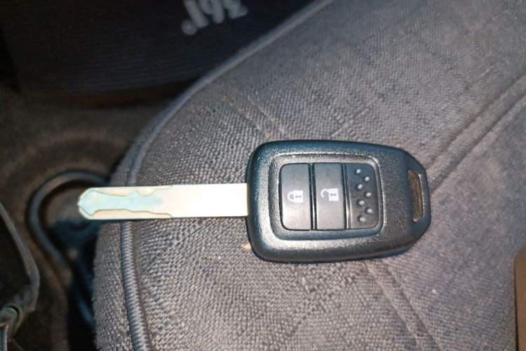 Used Honda Fit 2018 1.5L CVT Comfort Sunroof Version Vehicle Key