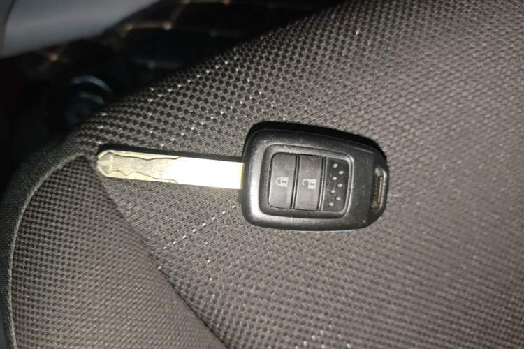 Used Honda Fit 2018 1.5L CVT Comfort Sunroof Version Vehicle Key
