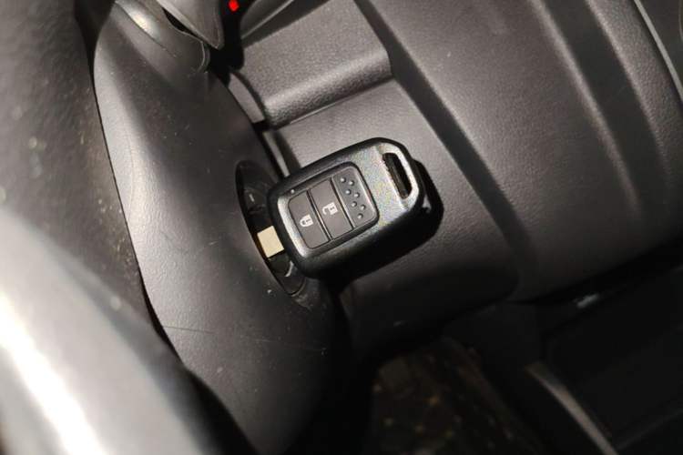 Used Honda Fit 2018 1.5L CVT Comfort Sunroof Version Vehicle Key