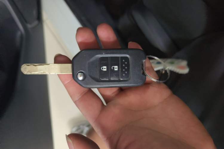 Used Honda Fit 2018 1.5L CVT Comfort Sunroof Version Vehicle Key