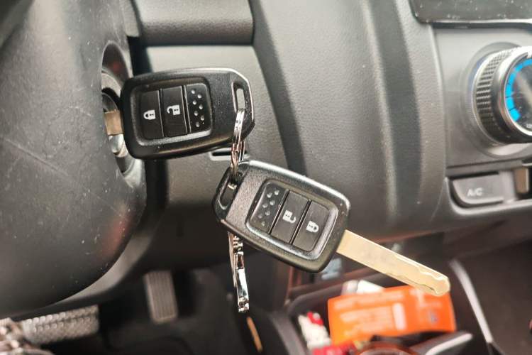 Used Honda Fit 2018 1.5L CVT Comfort Sunroof Version Vehicle Key