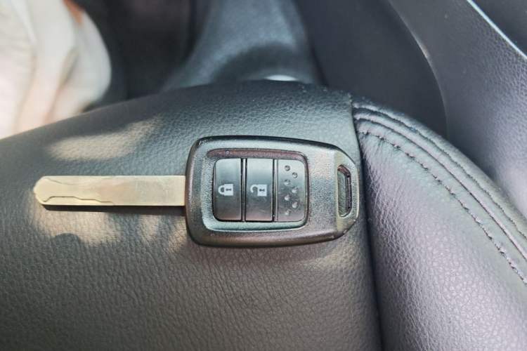 Used Honda Fit 2018 1.5L CVT Comfort Sunroof Version Vehicle Key