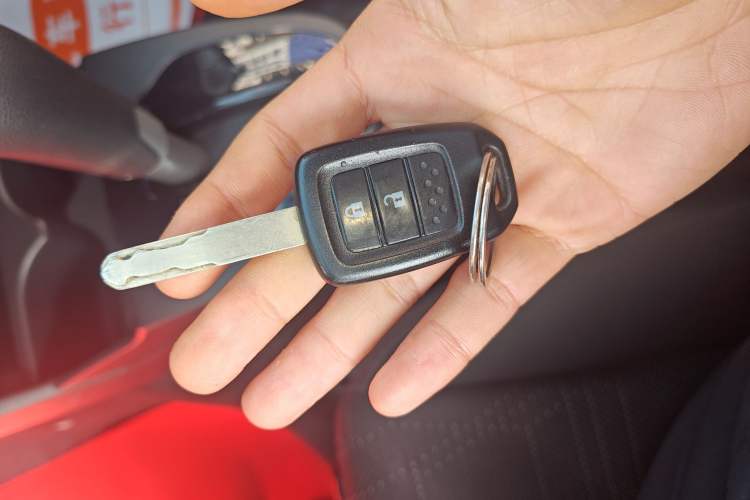 Used Honda Fit 2018 1.5L CVT Comfort Sunroof Version Vehicle Key