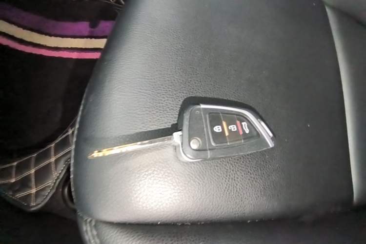 Used Honda Fit 2018 1.5L CVT Comfort Sunroof Version Vehicle Key