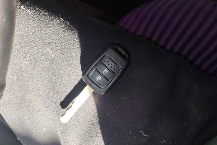 Used Honda Fit 2018 1.5L CVT Comfort Sunroof Version Vehicle Key