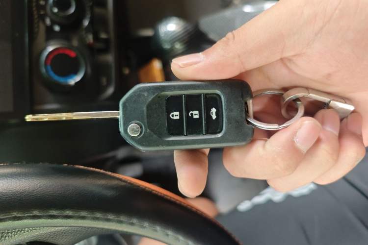 Used Honda Fit 2018 1.5L CVT Comfort Sunroof Version Vehicle Key