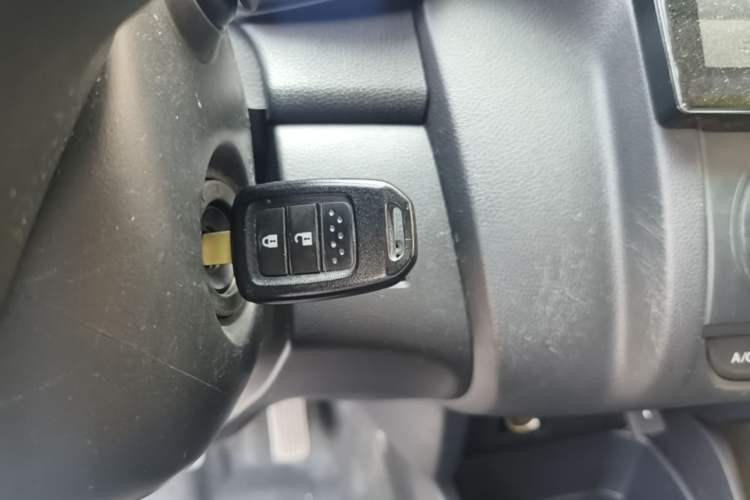 Used Honda Fit 2018 1.5L CVT Comfort Sunroof Version Vehicle Key