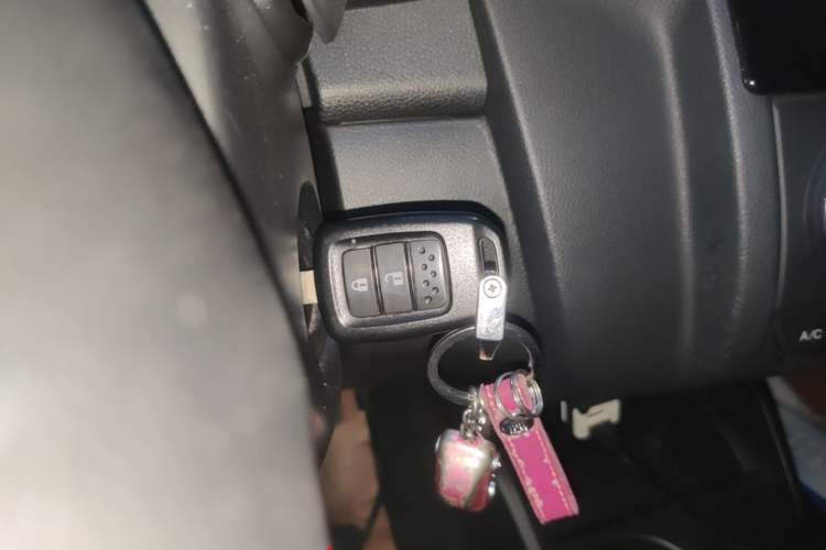 Used Honda Fit 2018 1.5L CVT Comfort Sunroof Version Vehicle Key