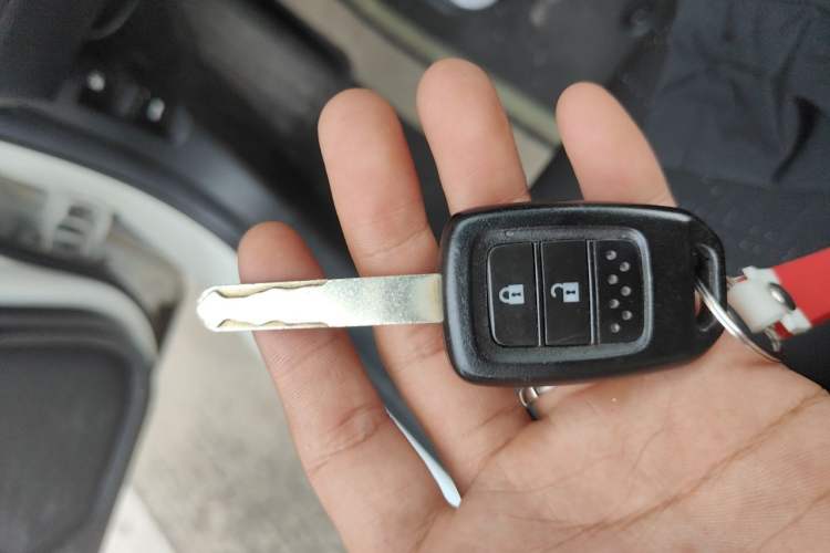 Used Honda Fit 2018 1.5L CVT Comfort Sunroof Version Vehicle Key