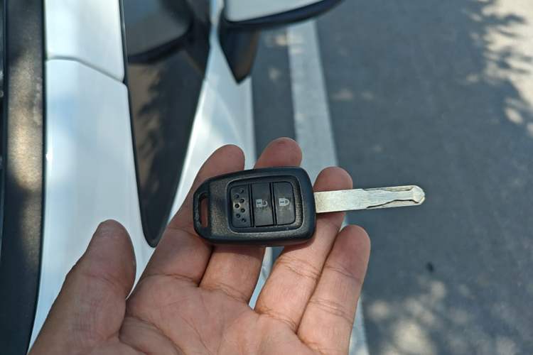 Used Honda Fit 2018 1.5L CVT Comfort Sunroof Version Vehicle Key