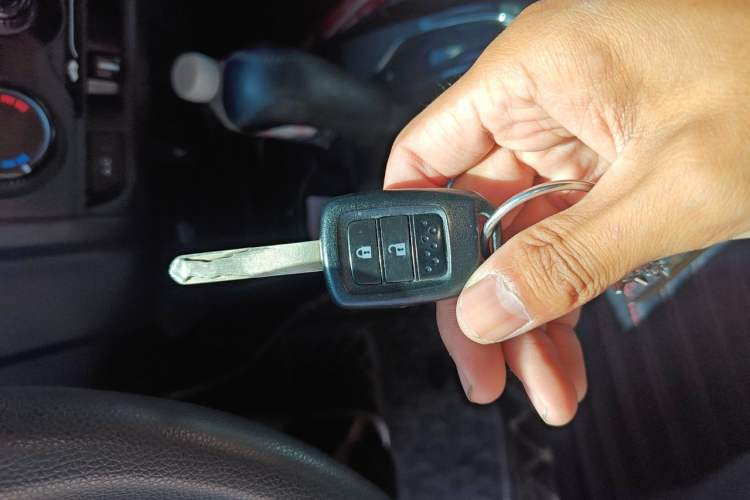 Used Honda Fit 2018 1.5L CVT Comfort Sunroof Version Vehicle Key