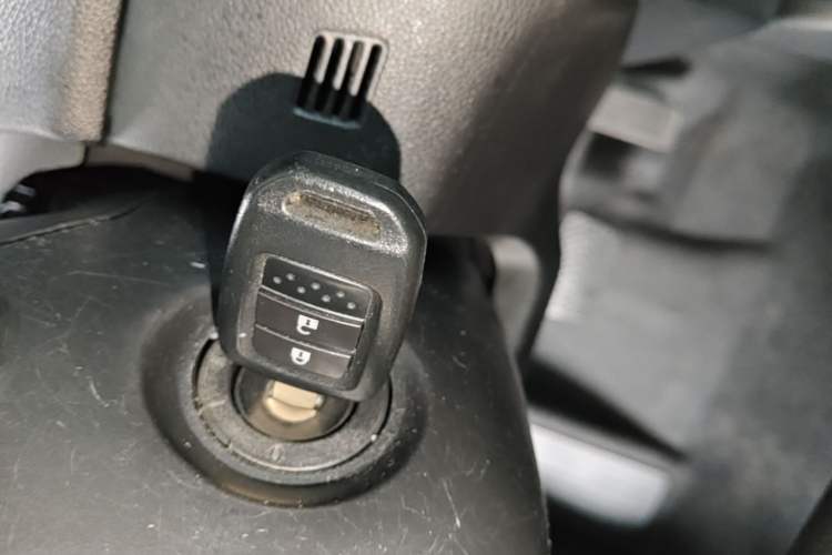 Used Honda Fit 2018 1.5L CVT Comfort Sunroof Version Vehicle Key