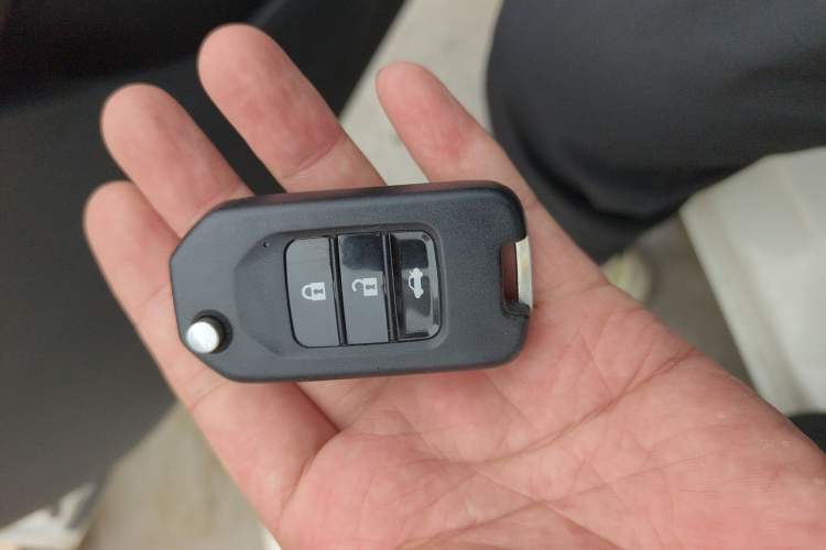 Used Honda Fit 2018 1.5L CVT Comfort Sunroof Version Vehicle Key