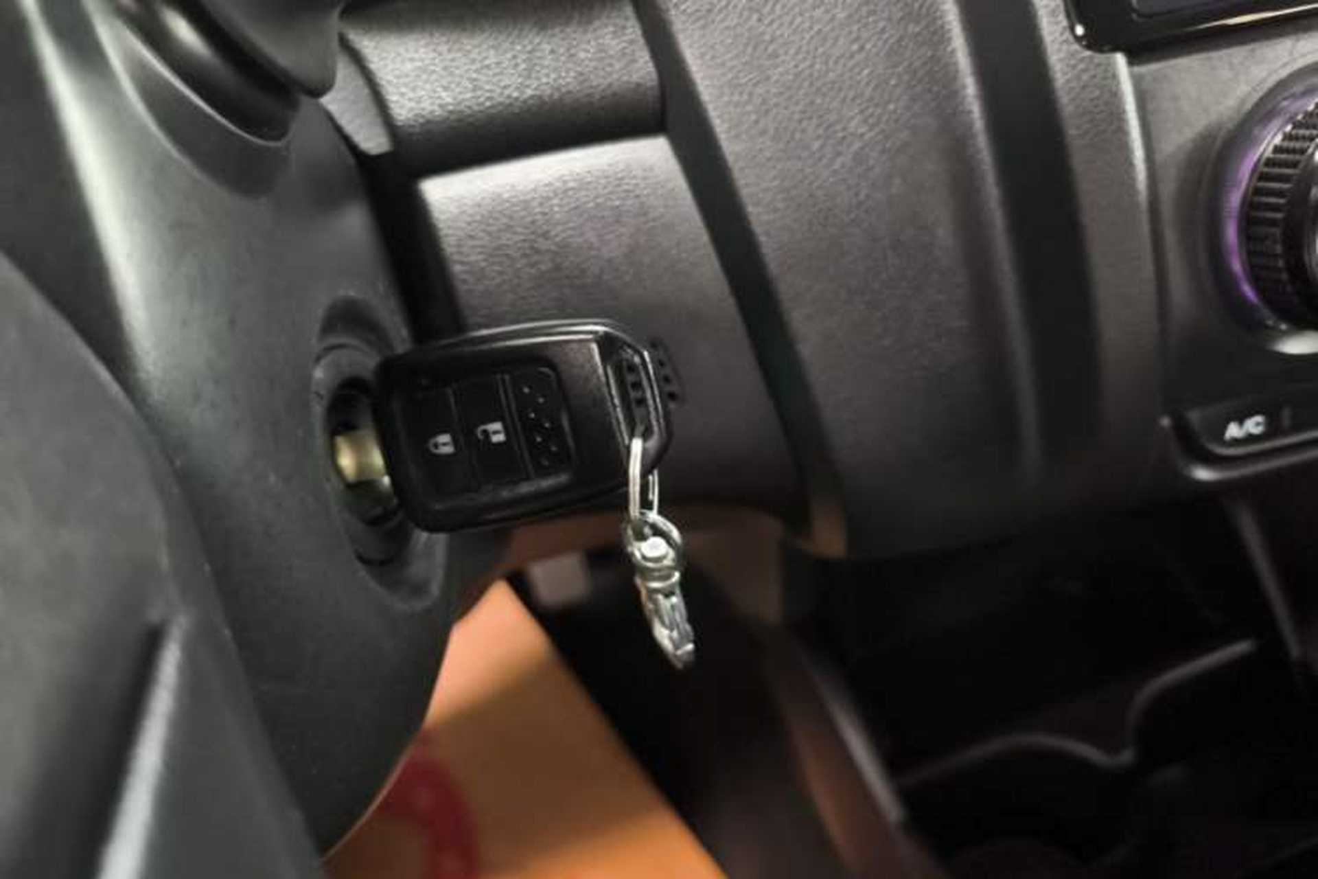 Used Honda Fit 2018 1.5L CVT Comfort Sunroof Version Vehicle Key