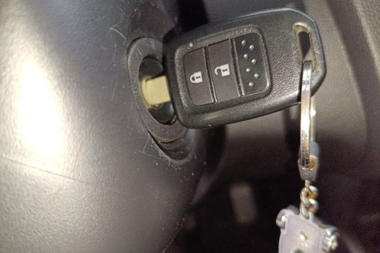 Used Honda Fit 2018 1.5L CVT Comfort Sunroof Version Vehicle Key