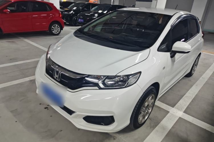 Used Honda Fit 2018 1.5L CVT Comfort Version Guazi used car, China used car export, Used car for sale, Used Honda cars, Cheapest cars for sale
