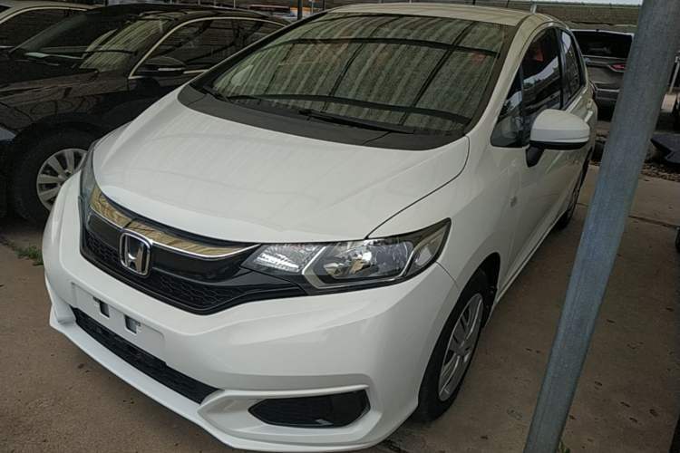 Honda Fit 2018 1.5L CVT Comfort Version с пробегом Guazi used car, China used car export, Used car for sale, Used cars, Cheapest cars for sale