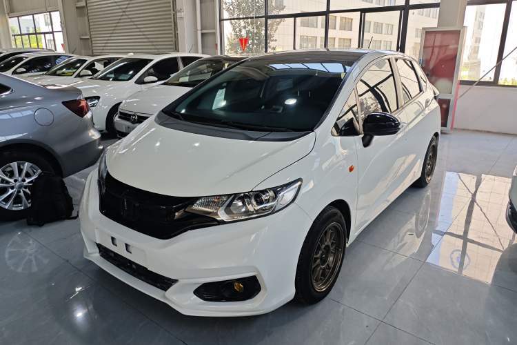 Used Honda Fit 2018 1.5L Manual Comfort Version Guazi used car, China used car export, Used car for sale, Used cars, Cheapest cars for sale