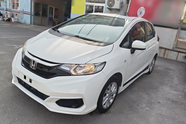 Ojetý Honda Fit 2018 1.5L CVT Comfort Sunroof Version