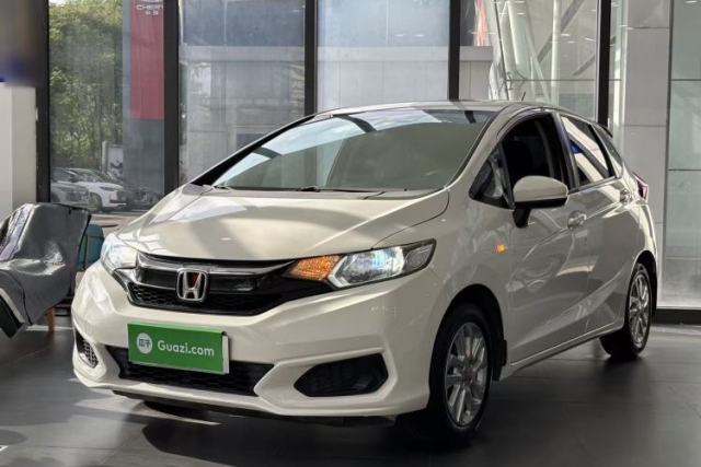 Used Honda Fit 2018 1.5L CVT Comfort Sunroof Version