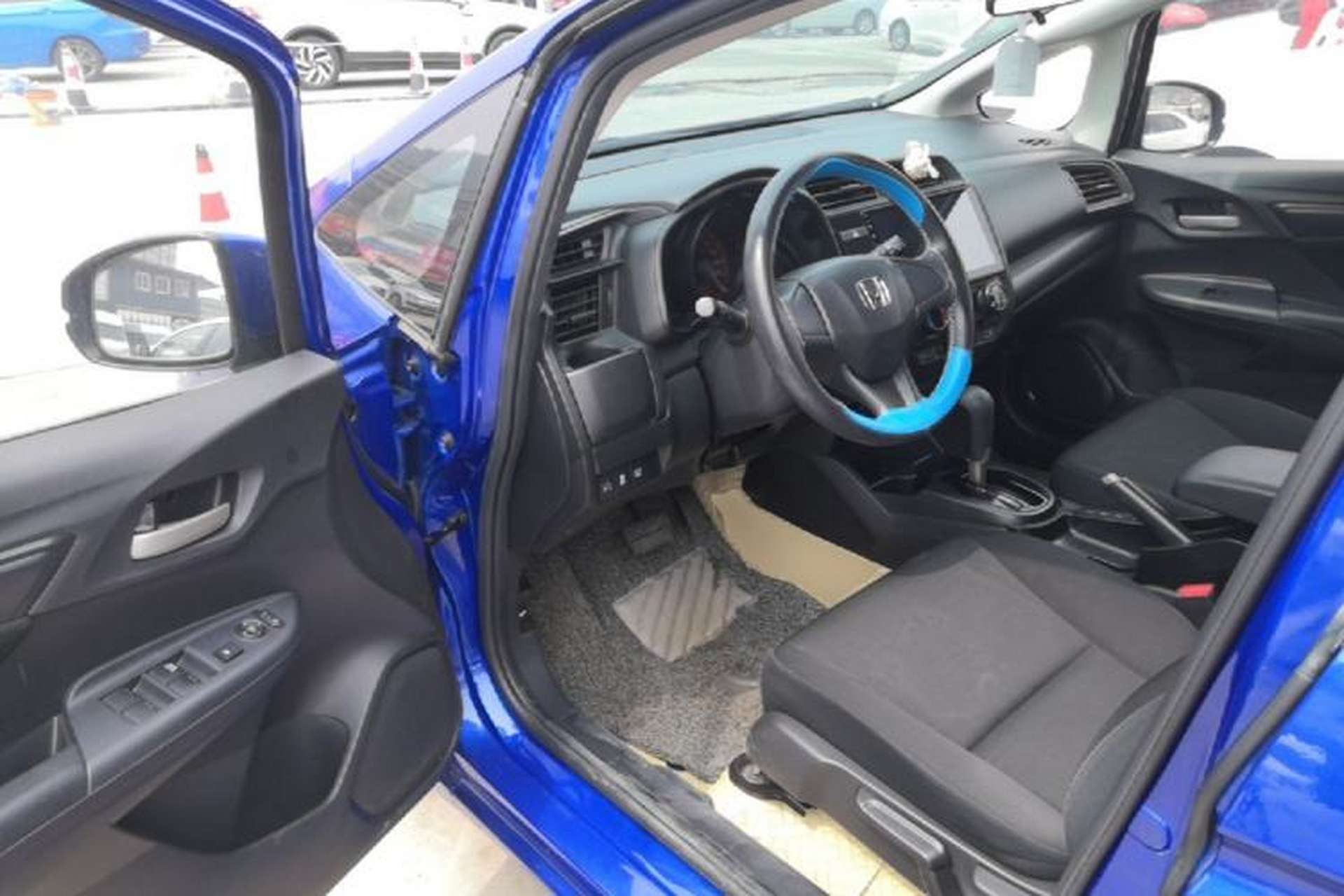 Used Honda Fit 2020 1.5L CVT Comfort Version Driver Seat