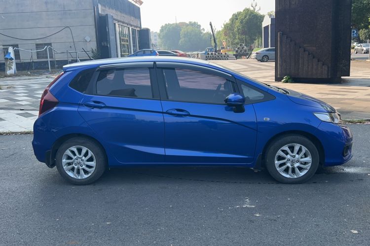 Used Honda Fit 2020 1.5L CVT Comfort Sunroof Version Exterior 2