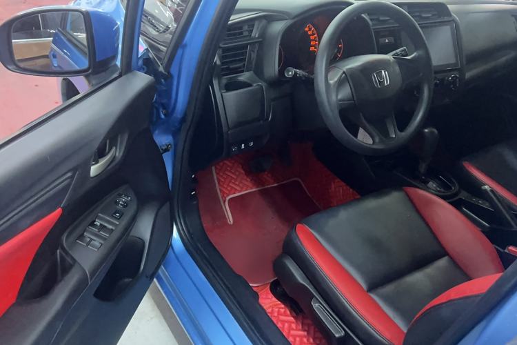 Used Honda Fit 2020 1.5L CVT Comfort Sunroof Version Interior 2