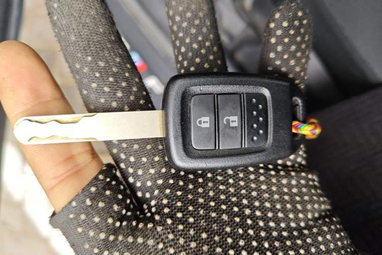 Used Honda Fit 2020 1.5L CVT Comfort Sunroof Version Vehicle Key