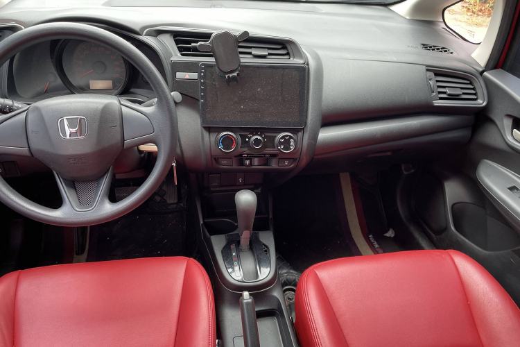 Used Honda Fit 2020 1.5L CVT Comfort Sunroof Version Interior 2