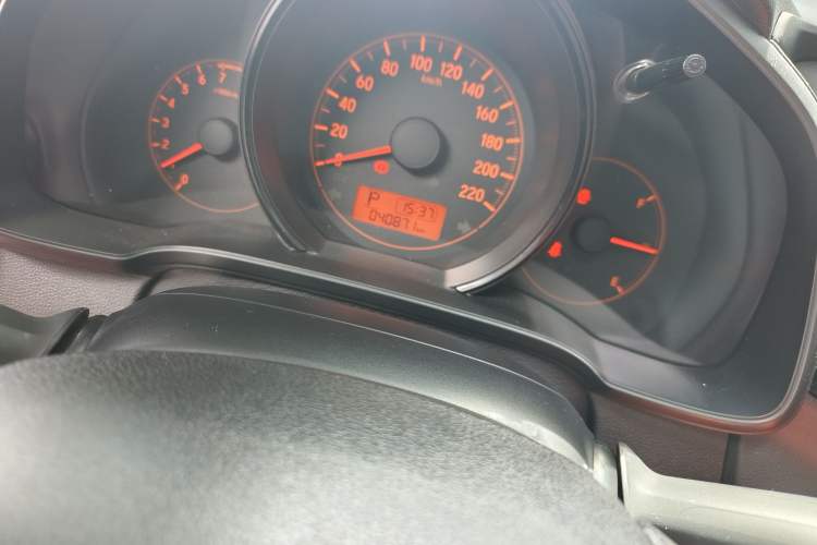 Used Honda Fit 2020 1.5L CVT Comfort Sunroof Version Odometer Close Up