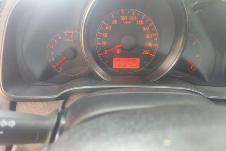 Used Honda Fit 2020 1.5L CVT Comfort Sunroof Version Odometer Close Up